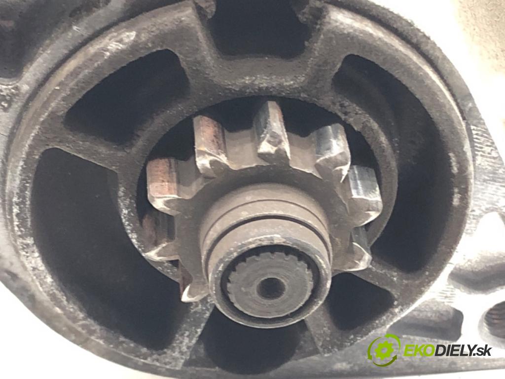 TOYOTA YARIS (_P1_) 1999 - 2005    1.4 D-4D (NLP10_) 55 kW [75 KM] olej napędowy 2001 - 2005  Štartér 28100-33050 (Štartér)