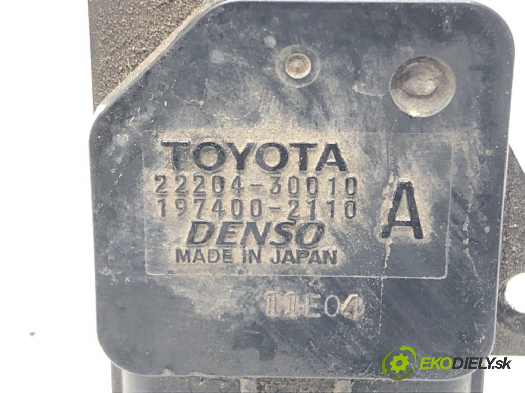 TOYOTA YARIS (_P1_) 1999 - 2005    1.4 D-4D (NLP10_) 55 kW [75 KM] olej napędowy 2001 - 2005  Váha vzduchu 22204-30010 (Váha vzduchu)