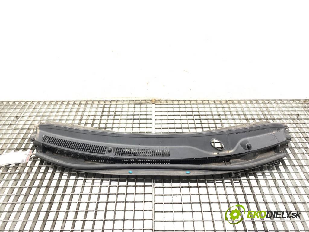 TOYOTA AYGO (_B4_) 2014 - 2022    1.0 (KGB40) 51 kW [69 KM] benzyna 2014 - 2022  Torpédo, plast pod čelné okno 55781-0H080 (Torpédo)