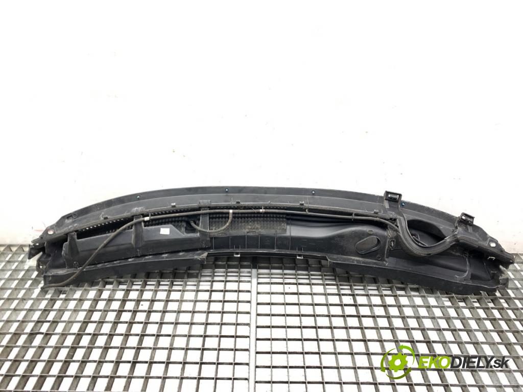 TOYOTA AYGO (_B4_) 2014 - 2022    1.0 (KGB40) 51 kW [69 KM] benzyna 2014 - 2022  Torpédo, plast pod čelné okno 55781-0H080 (Torpédo)