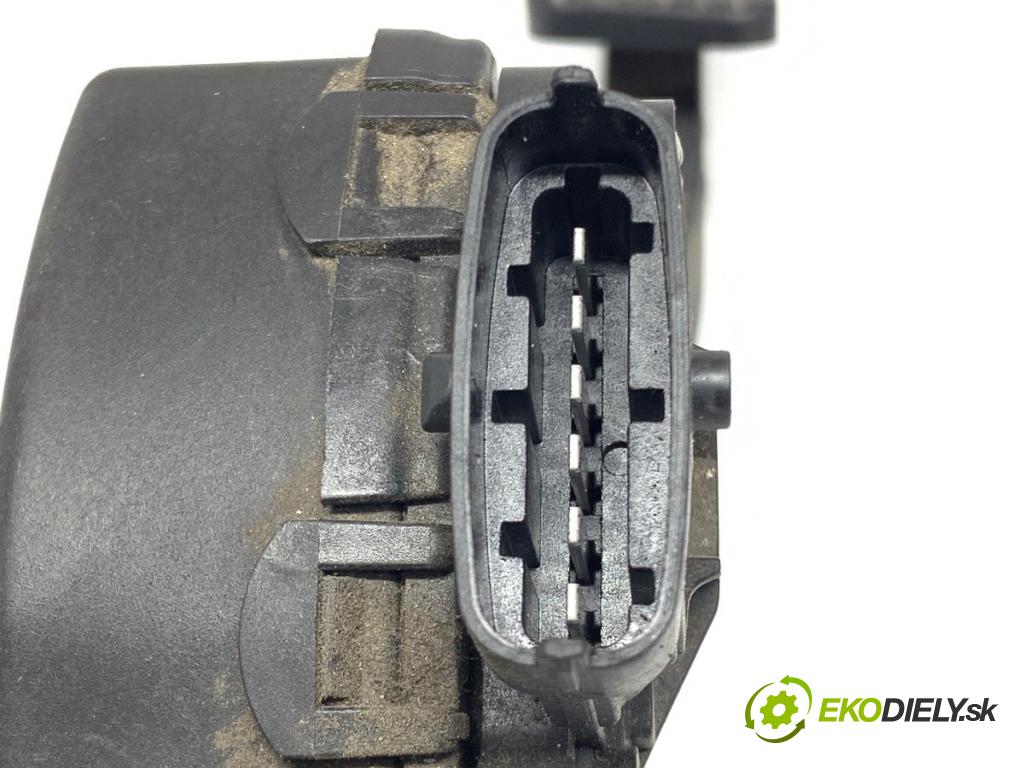 KIA SPORTAGE II (JE_, KM) 2004 - 2022    2.0 CRDi 103 kW [140 KM] olej napędowy 2006 - 2022  Potenciometer plynu  (Pedál)