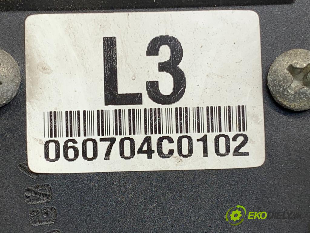 KIA SPORTAGE II (JE_, KM) 2004 - 2022    2.0 CRDi 103 kW [140 KM] olej napędowy 2006 - 2022  Potenciometer plynu  (Pedál)