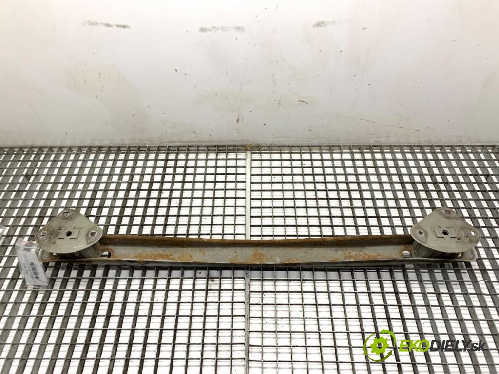 TOYOTA AYGO (_B4_) 2014 - 2022    1.0 (KGB40) 51 kW [69 KM] benzyna 2014 - 2022  výztuha nárazníka zadní část  (Výztuhy zadní)