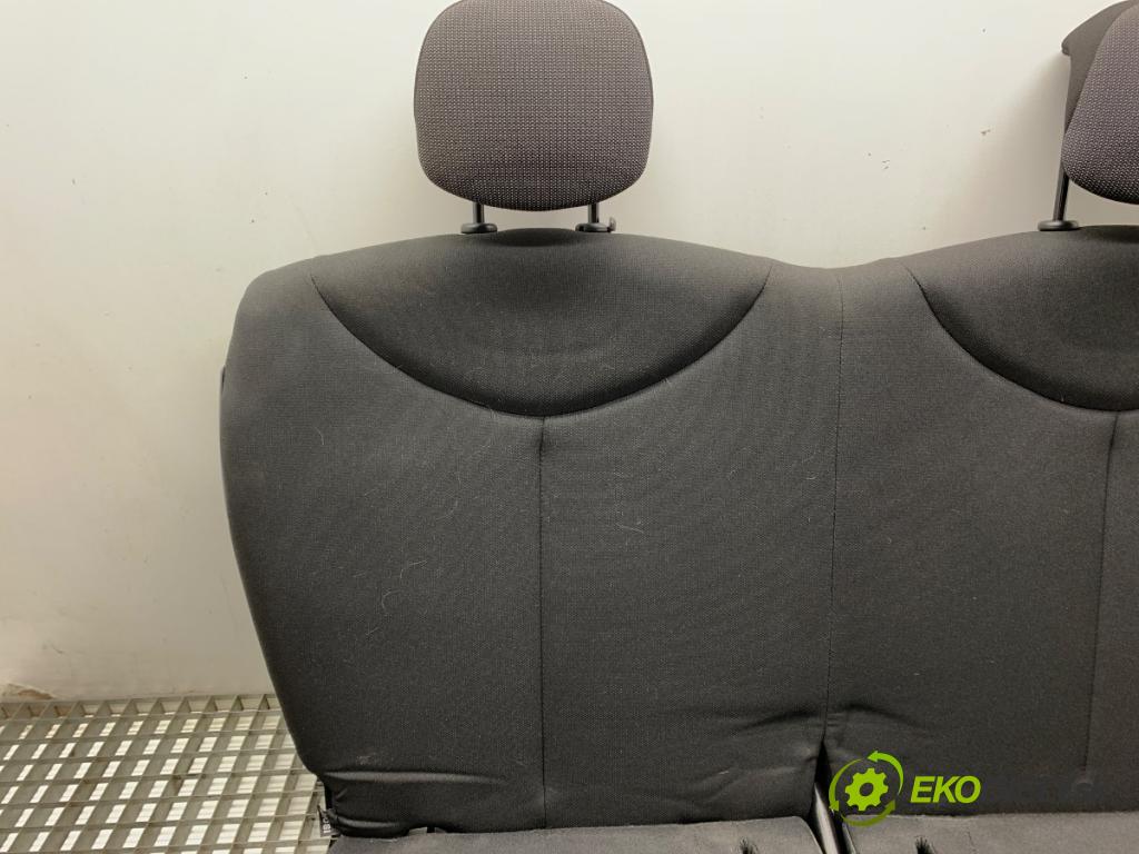 TOYOTA AYGO (_B4_) 2014 - 2022    1.0 (KGB40) 51 kW [69 KM] benzyna 2014 - 2022  Sedadlo druhý rad