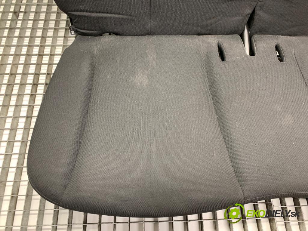 TOYOTA AYGO (_B4_) 2014 - 2022    1.0 (KGB40) 51 kW [69 KM] benzyna 2014 - 2022  Sedadlo druhý rad