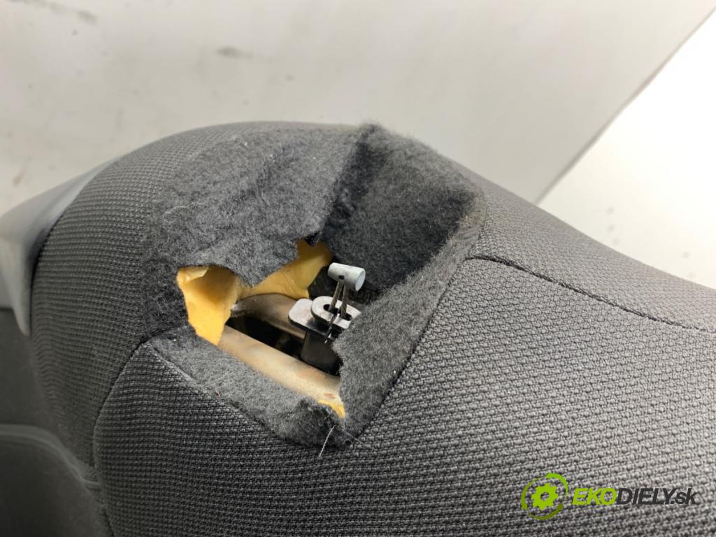 TOYOTA AYGO (_B4_) 2014 - 2022    1.0 (KGB40) 51 kW [69 KM] benzyna 2014 - 2022  Sedadlo ľavy predný