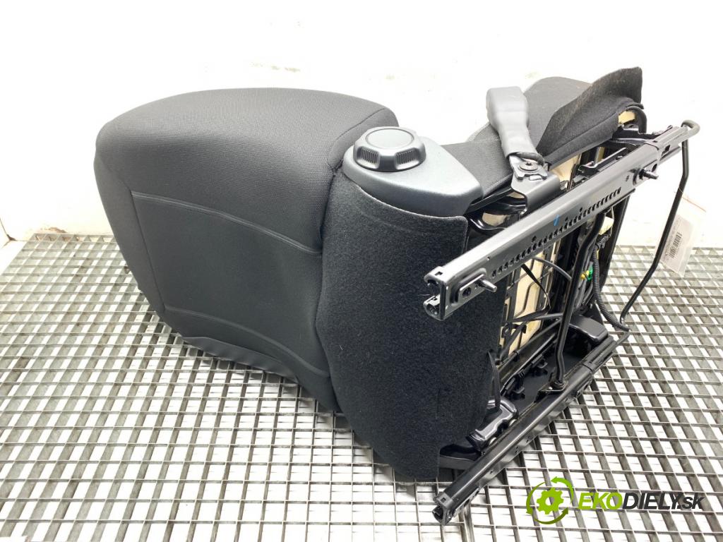 TOYOTA AYGO (_B4_) 2014 - 2022    1.0 (KGB40) 51 kW [69 KM] benzyna 2014 - 2022  Sedadlo ľavy predný