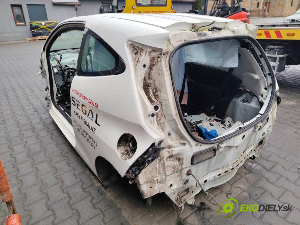 TOYOTA AYGO (_B4_) 2014 - 2022    1.0 (KGB40) 51 kW [69 KM] benzyna 2014 - 2022  KAROSERIA ČTVRŤÁK blatník zadní část levý pravý práh střecha PODŁUŻNICA levý pravý