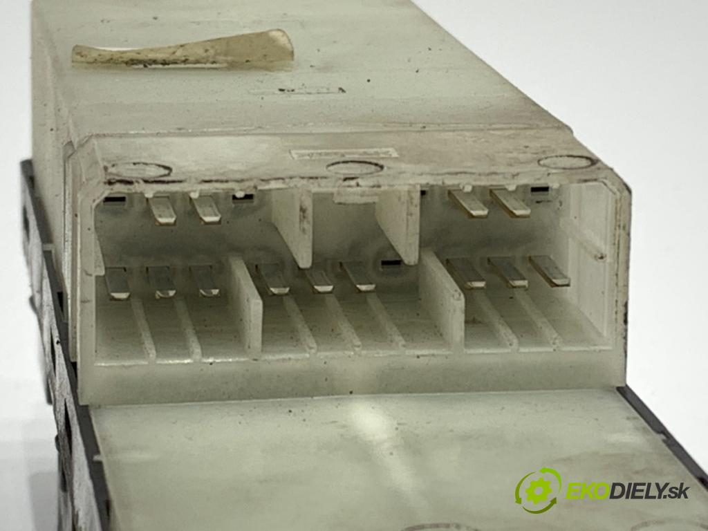 SUZUKI SX4 (EY, GY) 2006 - 2022    1.9 DDiS (RW 419D) 88 kW [120 KM] olej napędowy 2006 - 2022  přepínač oken 64J20 (Ovládaní topení a přepínače)