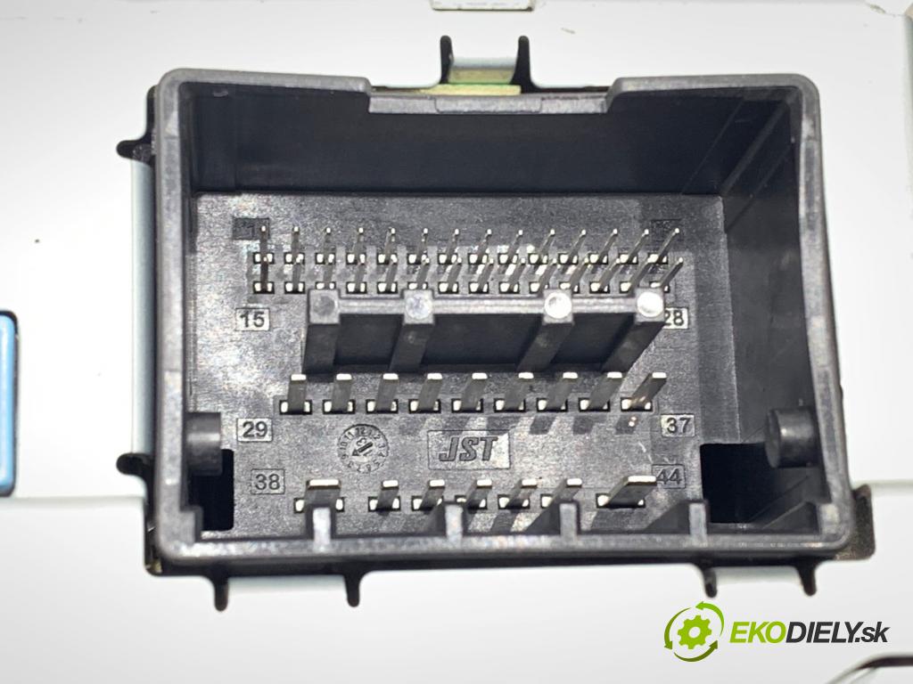 OPEL ZAFIRA TOURER C (P12) 2011 - 2022    2.0 CDTi (75) 121 kW [165 KM] olej napędowy 2011 - 2022  RADIO 23422744 (Audio zariadenie)