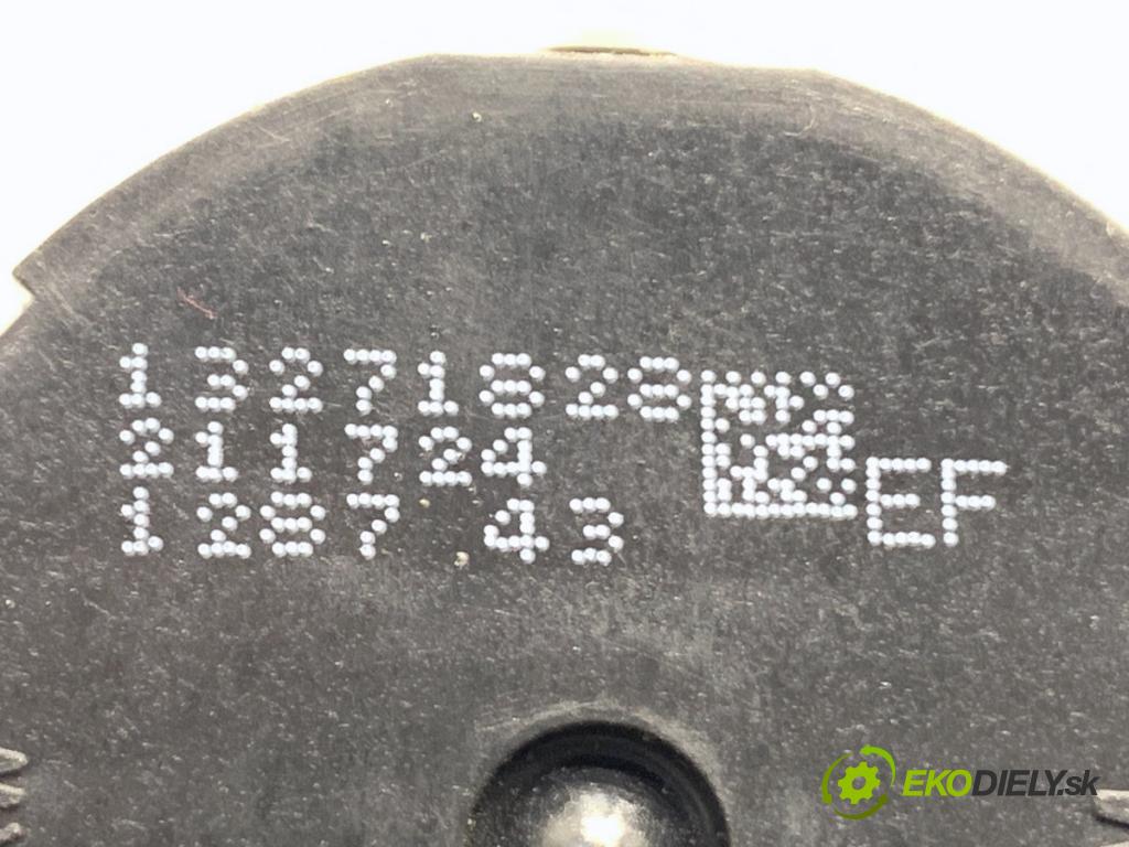 OPEL ZAFIRA TOURER C (P12) 2011 - 2022    2.0 CDTi (75) 121 kW [165 KM] olej napędowy 2011 - 2022  přepínač nastavení zpětných zrcátek 13271828 (Ovládaní topení a přepínače)