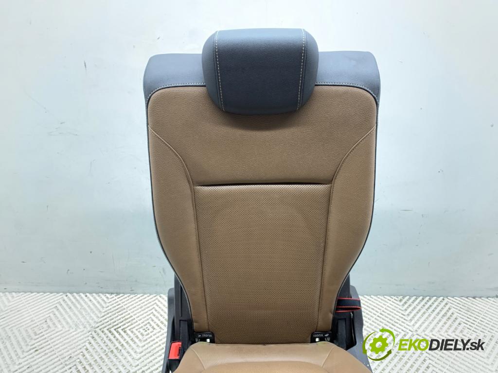 OPEL ZAFIRA TOURER C (P12) 2011 - 2022    2.0 CDTi (75) 121 kW [165 KM] olej napędowy 2011 - 2022  Sedadlo zad