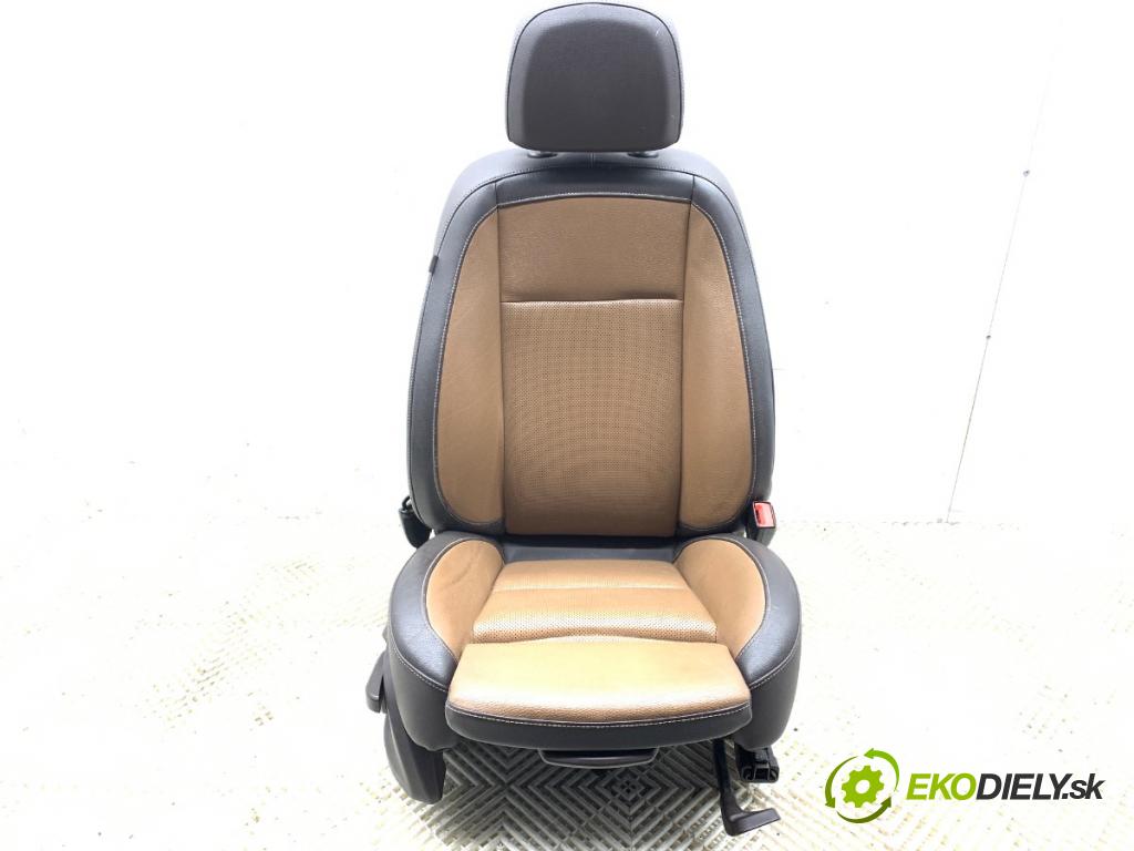 OPEL ZAFIRA TOURER C (P12) 2011 - 2022    2.0 CDTi (75) 121 kW [165 KM] olej napędowy 2011 - 2022  Sedadlo pravy predný 