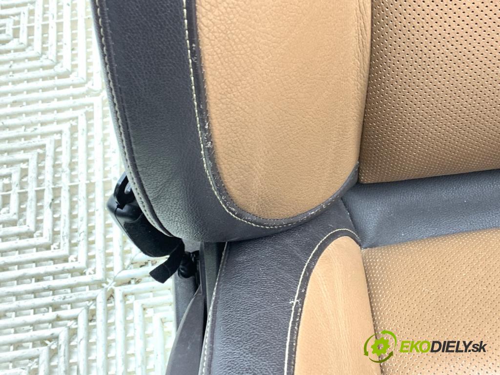OPEL ZAFIRA TOURER C (P12) 2011 - 2022    2.0 CDTi (75) 121 kW [165 KM] olej napędowy 2011 - 2022  Sedadlo pravy predný