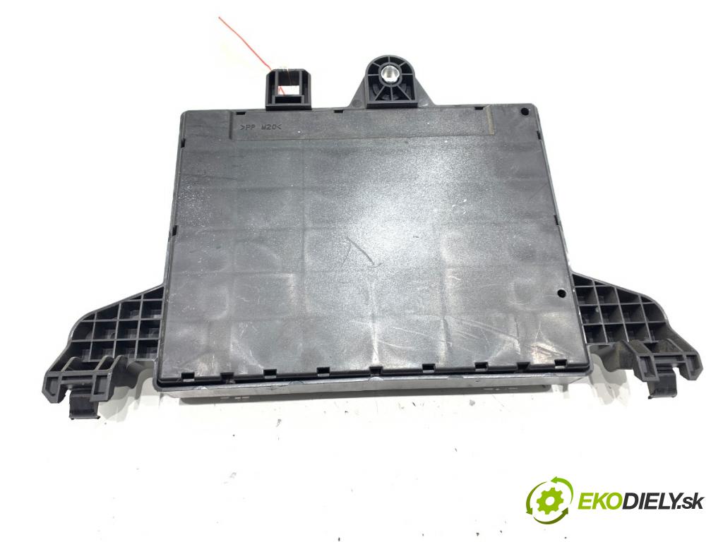 OPEL ZAFIRA TOURER C (P12) 2011 - 2022    2.0 CDTi (75) 121 kW [165 KM] olej napędowy 2011 - 2022  modul BSI 365927271 (Pojistkové skříňky)