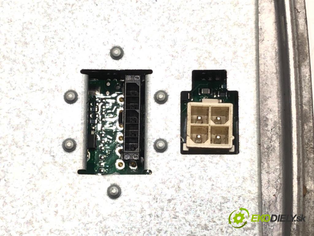 OPEL ZAFIRA TOURER C (P12) 2011 - 2022    2.0 CDTi (75) 121 kW [165 KM] olej napędowy 2011 - 2022  Menič XENON 130732931600 (Riadiaca jednotka xenónu)