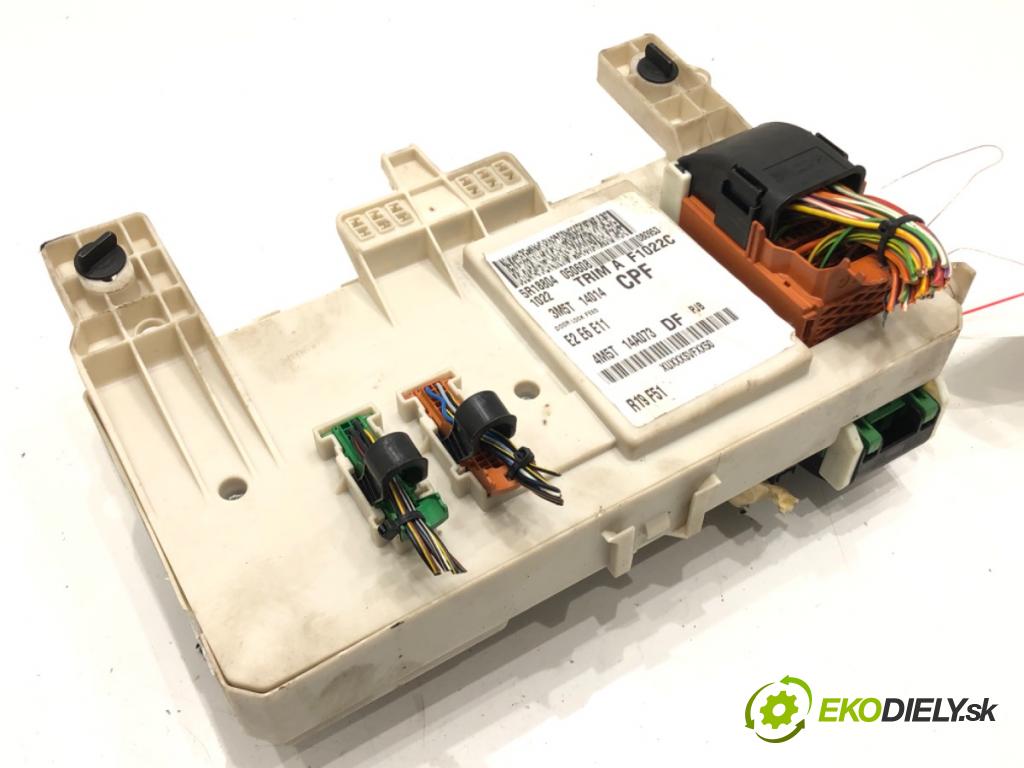 FORD FOCUS C-MAX (DM2) 2003 - 2007    2.0 107 kW [145 KM] benzyna 2004 - 2007  modul BSI 4M5T-14A073-DF (Pojistkové skříňky)