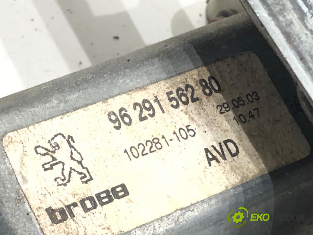 PEUGEOT 607 (9D, 9U) 2000 - 2022    2.2 HDi 98 kW [133 KM] olej napędowy 2000 - 2006  mechanismus okna pravý přední část 9629156280
