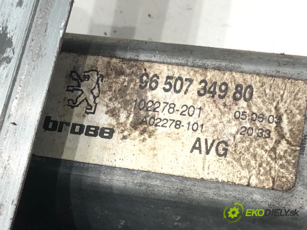 PEUGEOT 607 (9D, 9U) 2000 - 2022    2.2 HDi 98 kW [133 KM] olej napędowy 2000 - 2006  mechanismus okna levý přední část 9650734980