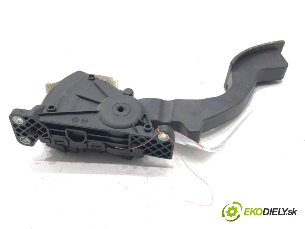 FORD FOCUS II Turnier (DA_, FFS, DS) 2004 - 2012    1.6 74 kW [100 KM] benzyna 2004 - 2011  Potenciometer plynu 4M51-9F836-AK (Pedál)