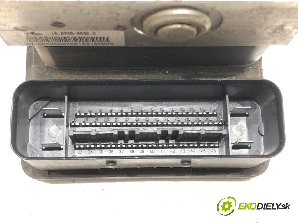 FORD FOCUS II Turnier (DA_, FFS, DS) 2004 - 2012    1.6 74 kW [100 KM] benzyna 2004 - 2011  Pumpa ABS 8M51-2C405-AA (Pumpa ABS)