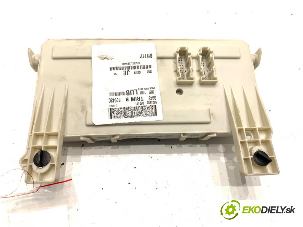 FORD FOCUS II Turnier (DA_, FFS, DS) 2004 - 2012    1.6 74 kW [100 KM] benzyna 2004 - 2011  Modul BSI 7M5T-14A073-JE (Poistková skrinka)