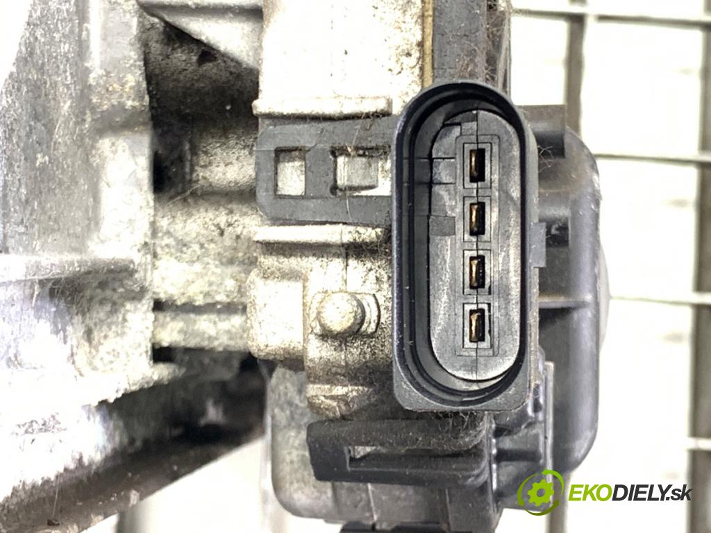 FORD FOCUS II Turnier (DA_, FFS, DS) 2004 - 2012    1.6 74 kW [100 KM] benzyna 2004 - 2011  Mechanizmus stieračov predný 4M51-17504-AC 3397020850 (Motorček stieračov predný)