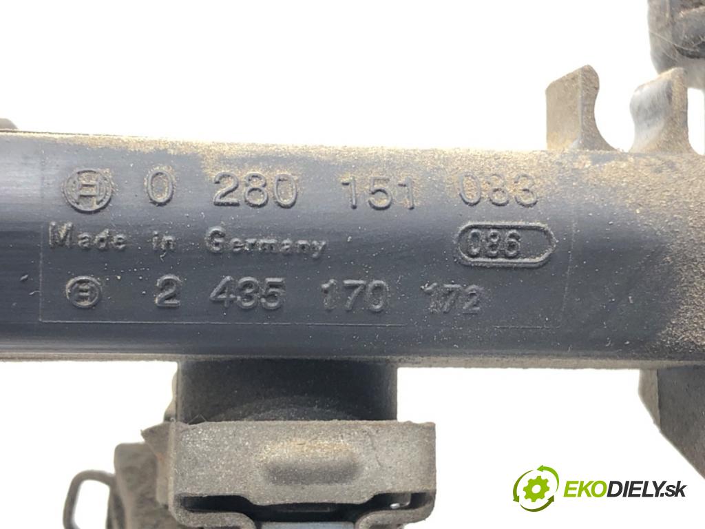 SMART FORTWO coupe (450) 2004 - 2007    0.6 (450.332) 45 kW [61 KM] benzyna 2004 - 2007  Lišta vstrekovacia A1600700295 (Vstrekovacia lišta)