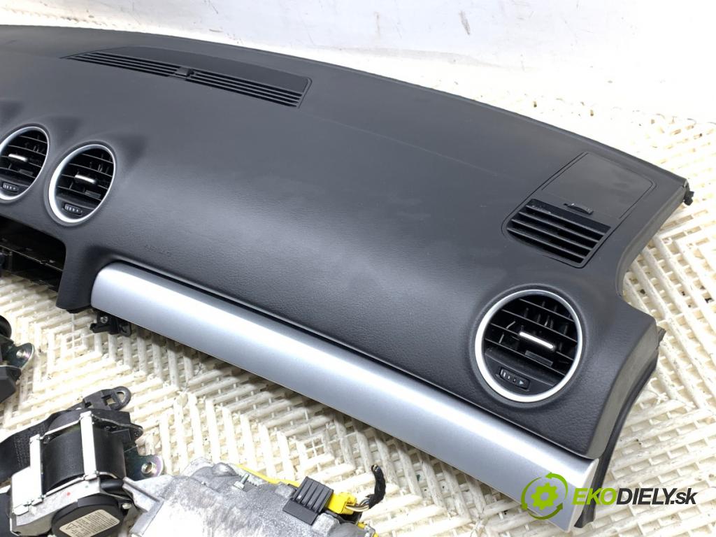 SEAT EXEO (3R2) 2008 - 2013    2.0 TDI 105 kW [143 KM] olej napędowy 2008 - 2013  Palubná doska silentbloku pasy 3R1857003A