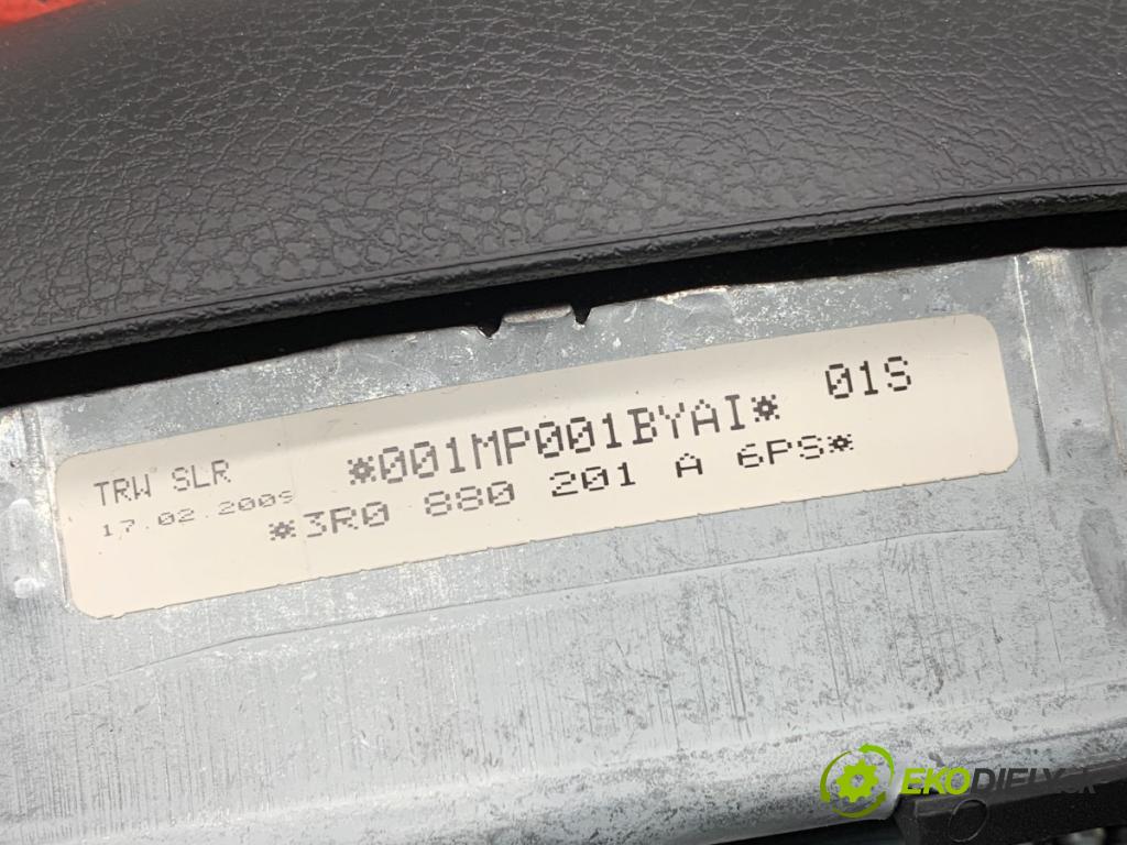 SEAT EXEO (3R2) 2008 - 2013    2.0 TDI 105 kW [143 KM] olej napędowy 2008 - 2013  Palubná doska silentbloku pasy 3R1857003A