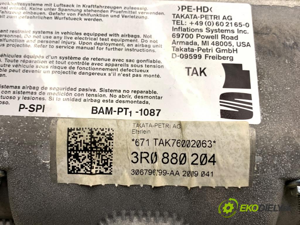 SEAT EXEO (3R2) 2008 - 2013    2.0 TDI 105 kW [143 KM] olej napędowy 2008 - 2013  Palubná doska silentbloku pasy 3R1857003A