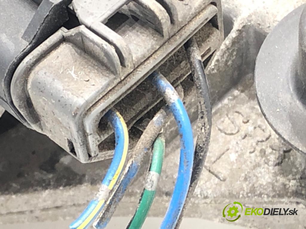 HONDA CR-V I (RD) 1995 - 2002    2.0 16V 4WD (RD1, RD3) 108 kW [147 KM] benzyna 1999 - 2002  Mechanizmus stieračov predný  (Motorček stieračov predný)