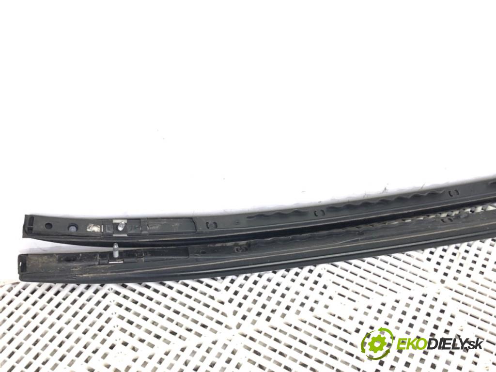 BMW F11 Kombi 2011 135 kW 520 d 1995 zábradlí: STŘECHA 7210094 7210093