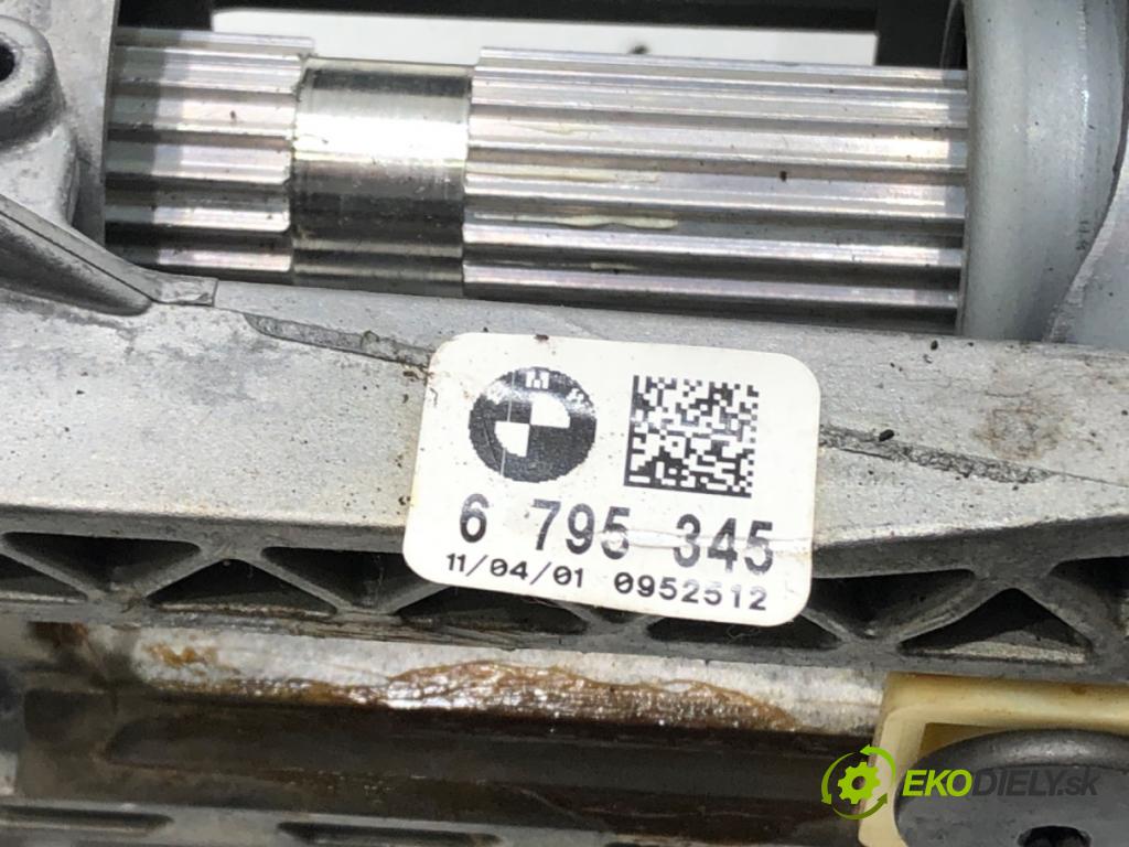 BMW F11 Kombi 2011 135 kW 520 d 1995 hřídel tyč volantu 6795345 (Tyčky řízení)