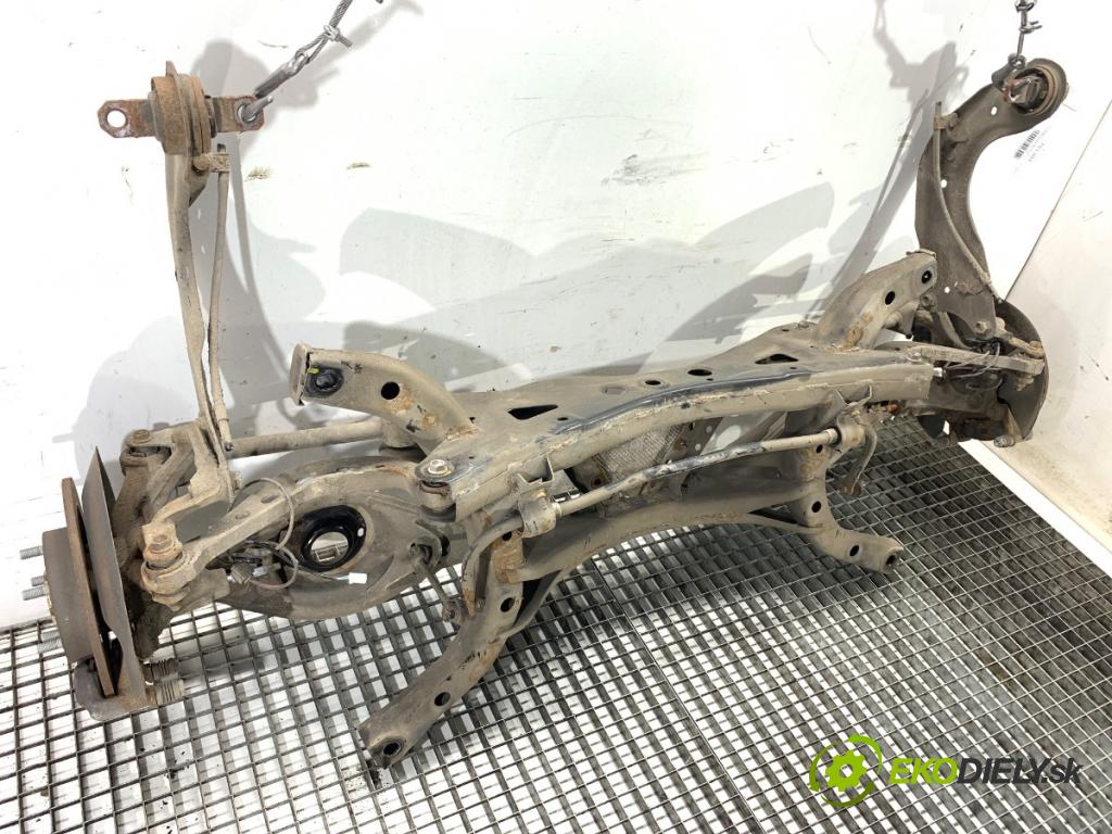 MAZDA 3 (BM, BN) 2013 - 2022    2.0 88 kW [120 KM] benzyna 2013 - 2022  výztuha zadní část