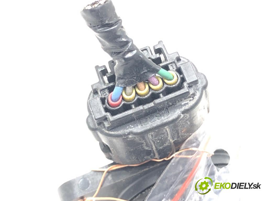 MAZDA 3 (BM, BN) 2013 - 2022    2.0 88 kW [120 KM] benzyna 2013 - 2022  Váha vzduchu E5T62271 (Váha vzduchu)