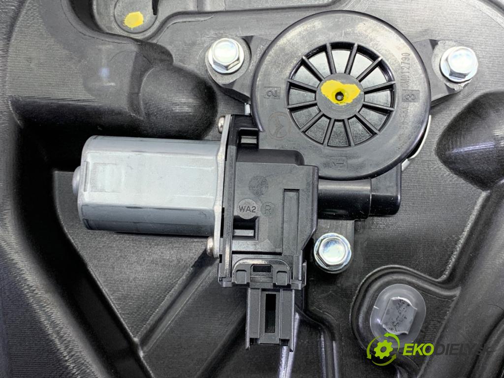 MAZDA 3 (BM, BN) 2013 - 2022    2.0 88 kW [120 KM] benzyna 2013 - 2022  mechanismus okna pravý přední část BJS75897X