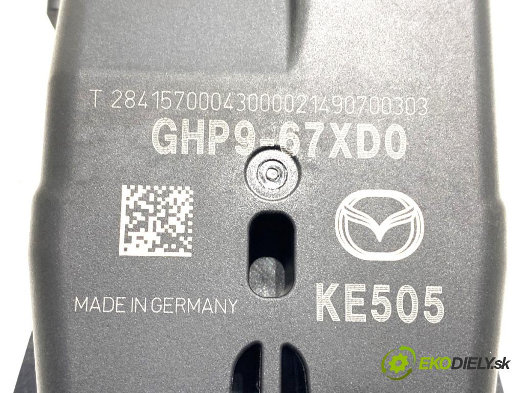 MAZDA 3 (BM, BN) 2013 - 2022    2.0 88 kW [120 KM] benzyna 2013 - 2022  Snímač dažďa GHP9-67XD0 (Snímač dažďa)