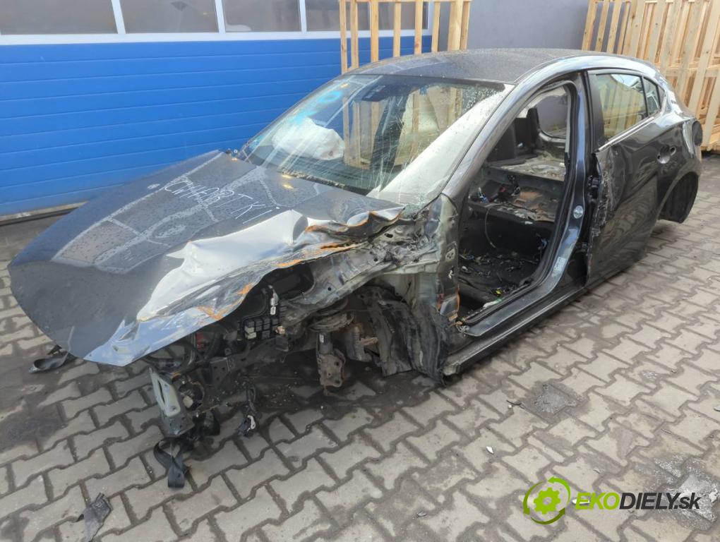 MAZDA 3 (BM, BN) 2013 - 2022    2.0 88 kW [120 KM] benzyna 2013 - 2022  KAROSERIA ČTVRŤÁK blatník zadní část levý pravý práh střecha PODŁUŻNICA levý pravý