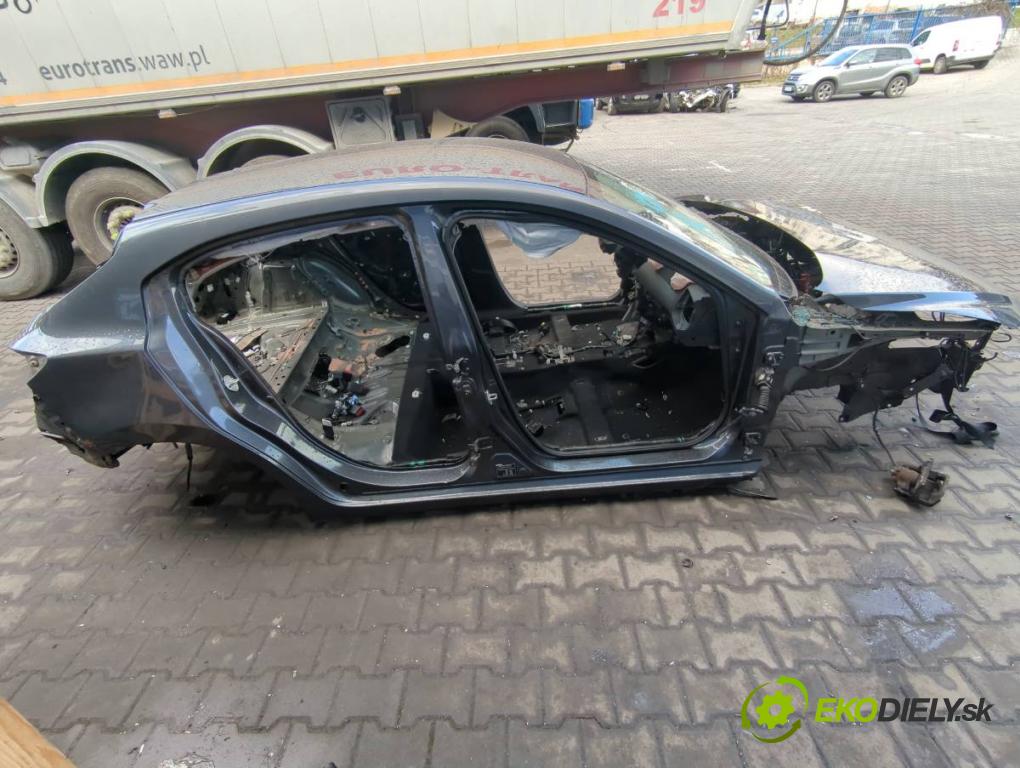 MAZDA 3 (BM, BN) 2013 - 2022    2.0 88 kW [120 KM] benzyna 2013 - 2022  KAROSERIA ČTVRŤÁK blatník zadní část levý pravý práh střecha PODŁUŻNICA levý pravý