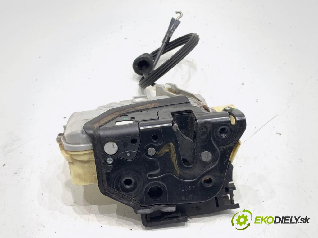 VW PASSAT B6 Variant (3C5) 2005 - 2011    1.9 TDI 77 kW [105 KM] olej napędowy 2005 - 2010  zámok dveře levý přední část 3C1837015A
