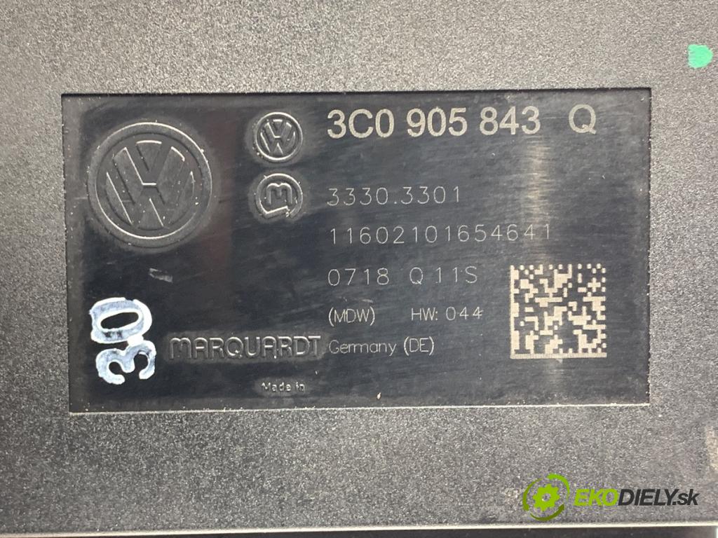 VW PASSAT B6 Variant (3C5) 2005 - 2011    1.9 TDI 77 kW [105 KM] olej napędowy 2005 - 2010  spinačka 3C0905843Q (Spínacia skrinka)