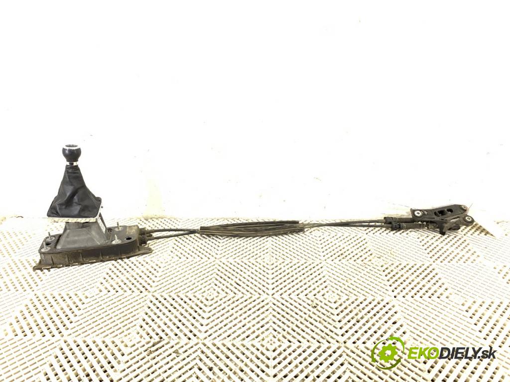 VW PASSAT B6 Variant (3C5) 2005 - 2011    1.9 TDI 77 kW [105 KM] olej napędowy 2005 - 2010  Kulisa 3C0711049L (Rýchlostná páka (kulisa))