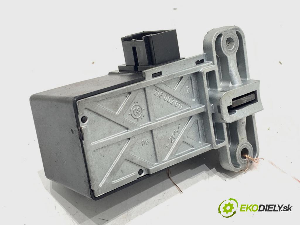 VW PASSAT B6 Variant (3C5) 2005 - 2011    1.9 TDI 77 kW [105 KM] olej napędowy 2005 - 2010  blokáda volantu 3C0905861G (Ostatné)