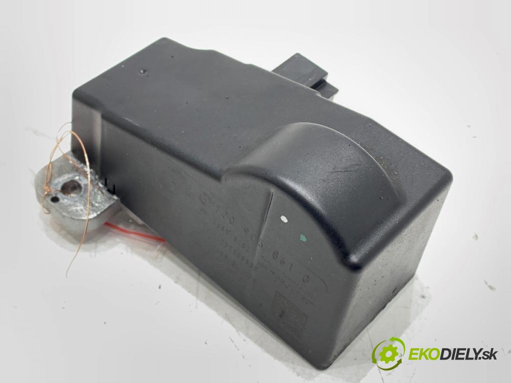 VW PASSAT B6 Variant (3C5) 2005 - 2011    1.9 TDI 77 kW [105 KM] olej napędowy 2005 - 2010  blokáda volantu 3C0905861G (Ostatné)