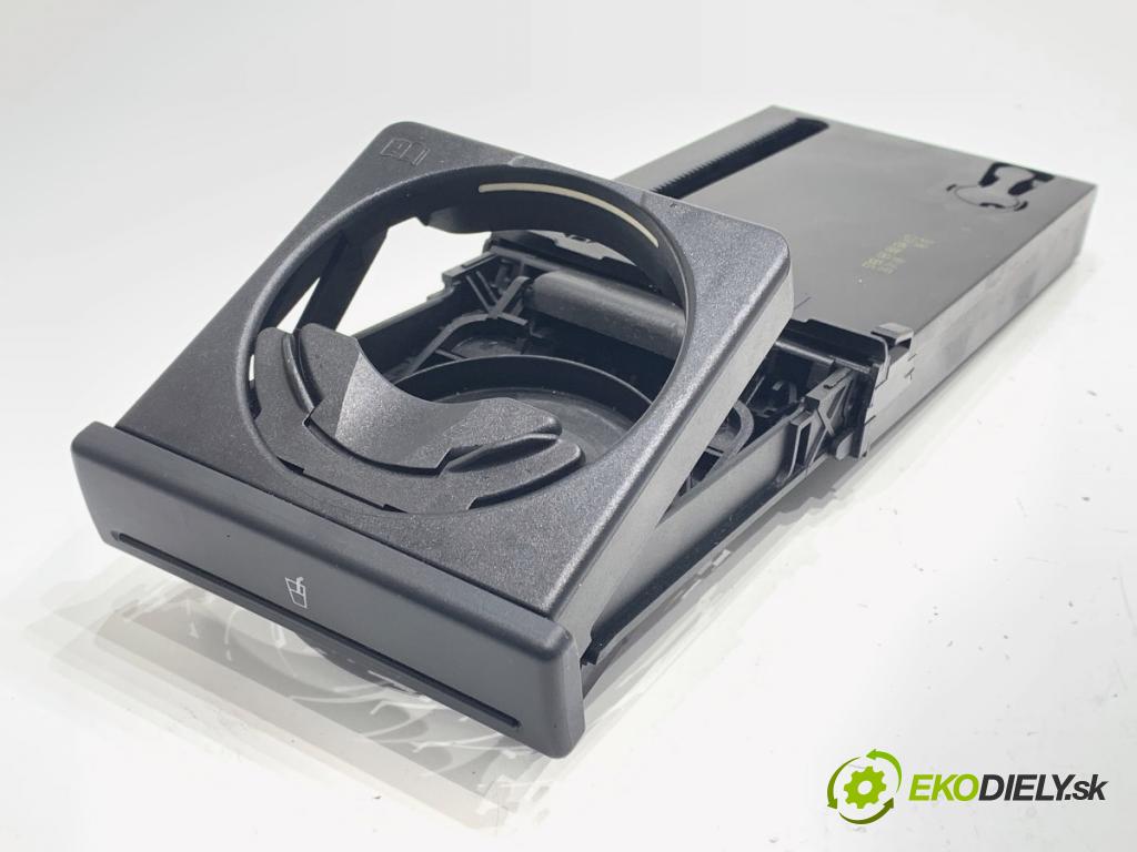 SEAT EXEO (3R2) 2008 - 2013    2.0 TDI 105 kW [143 KM] olej napędowy 2008 - 2013  Držiak na nápoje 8H1862534 (Úchyt, držiak na nápoje)