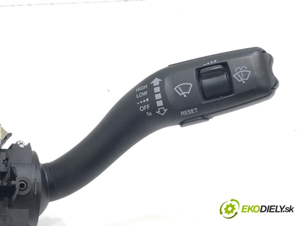 SEAT EXEO (3R2) 2008 - 2013    2.0 TDI 105 kW [143 KM] olej napędowy 2008 - 2013  Prepínač kombinovaný 8E0953549Q (Prepínacie páčky pod volantom)