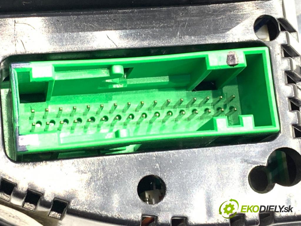 SEAT EXEO (3R2) 2008 - 2013    2.0 TDI 105 kW [143 KM] olej napędowy 2008 - 2013  Prístrojovka 3R0920830B (Prístrojová doska, displej)