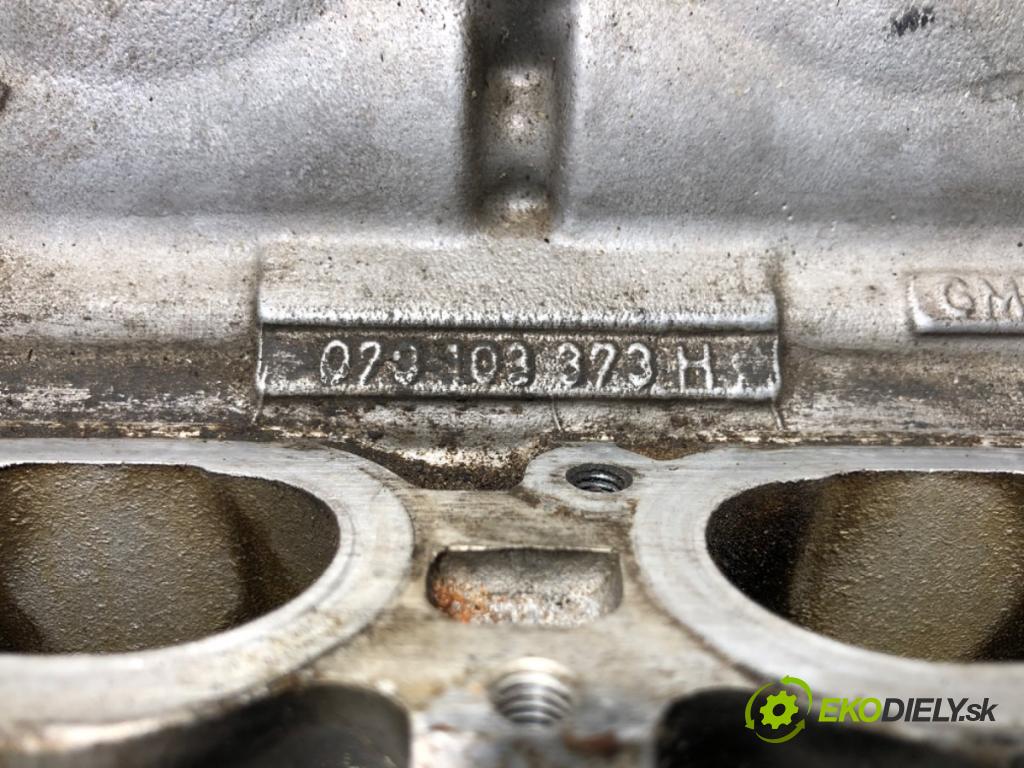 AUDI A6 C6 (4F2) 2004 - 2011    4.2 quattro 246 kW [335 KM] benzyna 2004 - 2006  Hlava valcov 079103373H (Hlava valcov)