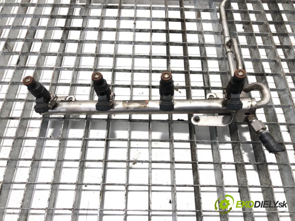 AUDI A6 C6 (4F2) 2004 - 2011    4.2 quattro 246 kW [335 KM] benzyna 2004 - 2006  Lišta vstrekovacia 079133681P (Vstrekovacia lišta)